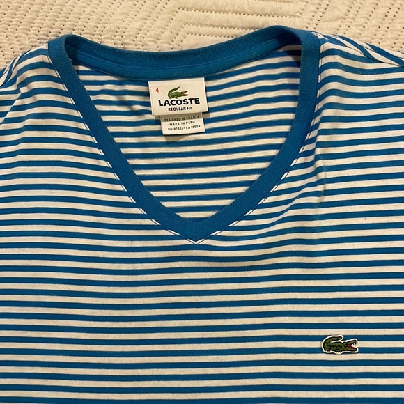 Lacoste v neck T shirt - Picture 4 of 5